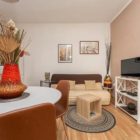 Stunning In With Wifi