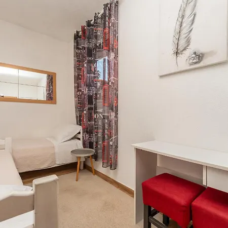 Appartement Stunning In With Wifi Zadar